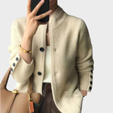 Soraia - Abrigo de Punto Acogedor