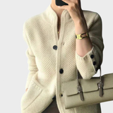 Soraia - Abrigo de Punto Acogedor