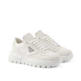 Prada baskets lacées